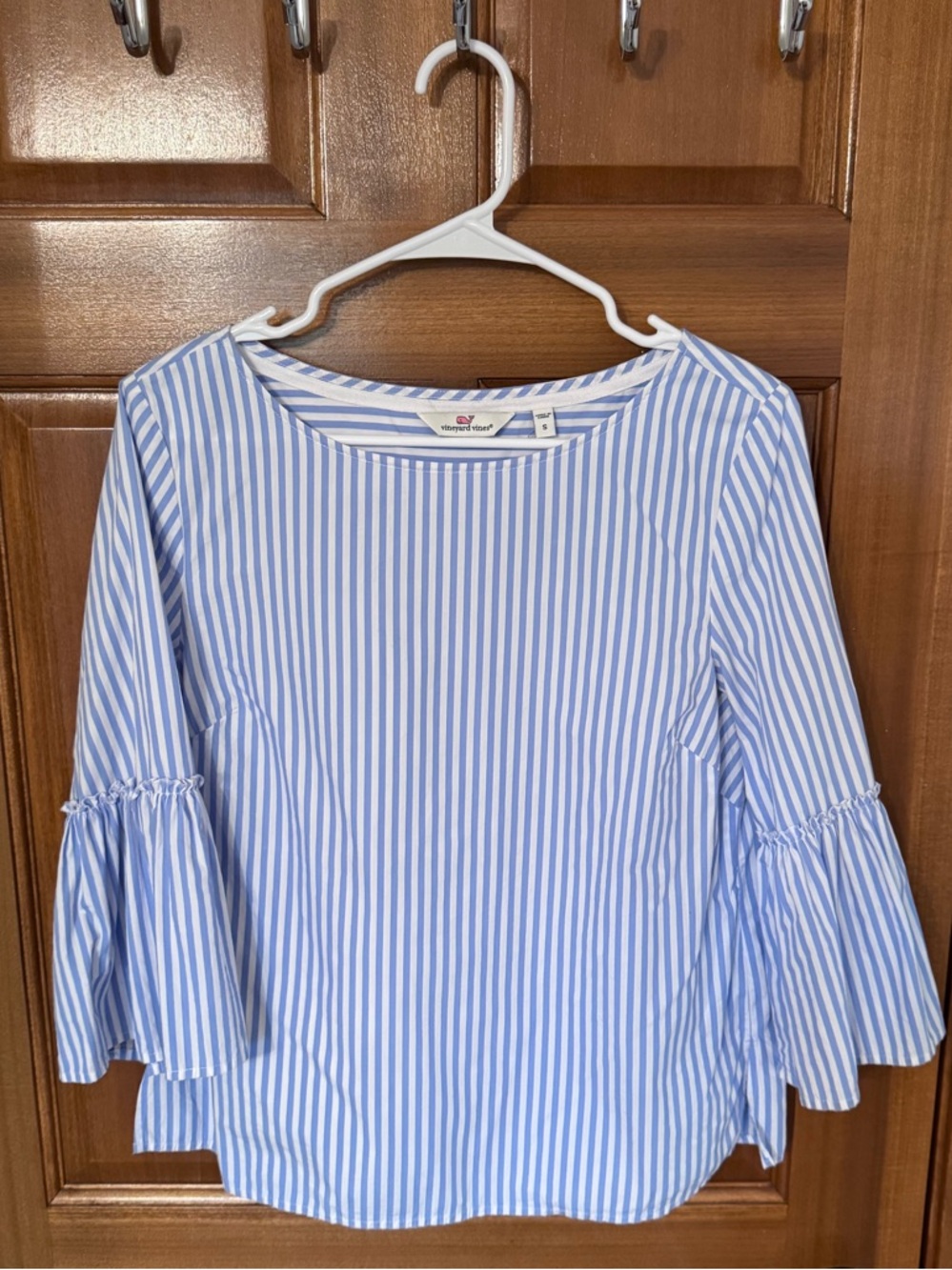 Vineyard Vines Blue and White Striped Bell-Sleeve Top - Size S